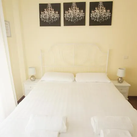 Affittacamere City *